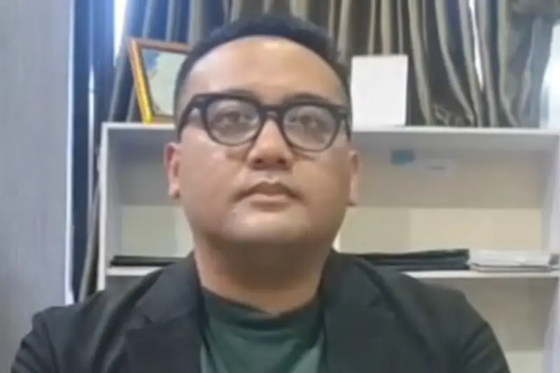 Rifaldy Akui Gunakan AI Berlebihan dalam Riset Ilmiahnya
