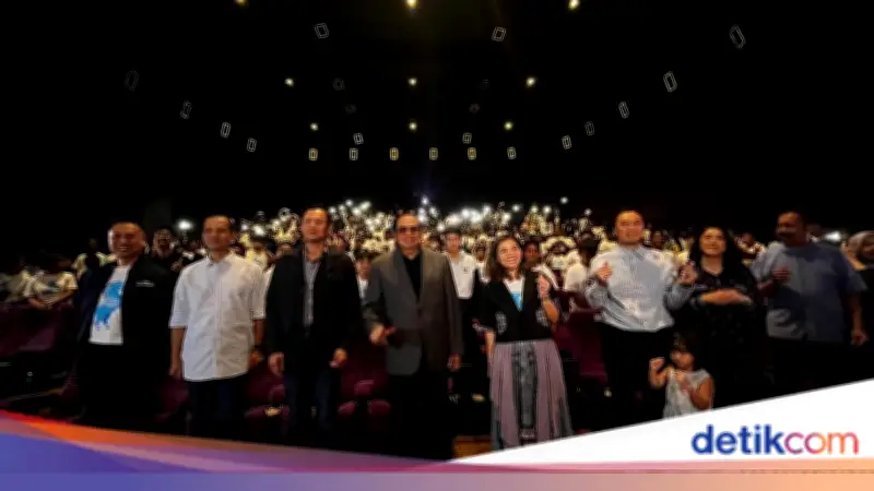 SBY dan AHY Nobar Film 'Children of Heaven' Bersama Anak Panti Asuhan