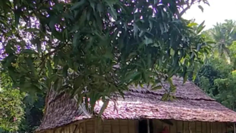 Sehari Bersama Suku Naulu di Maluku: Hidup Tanpa Listrik, Penuh Tradisi