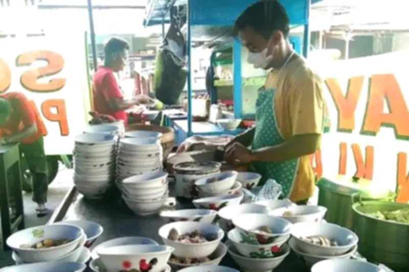 Sejarah Sop Ayam Pak Min: Legenda Kuliner Klaten Sejak 1960-an