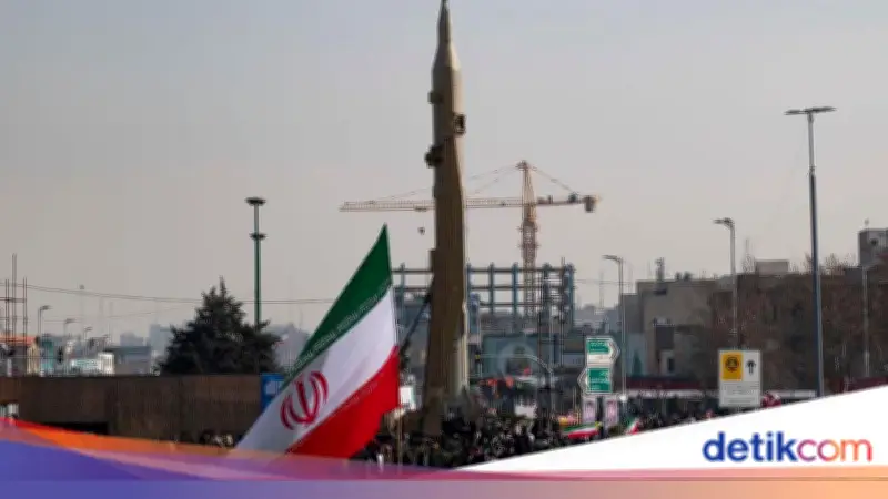 Serangan Rudal Iran Rusak Pangkalan Udara Utama Israel