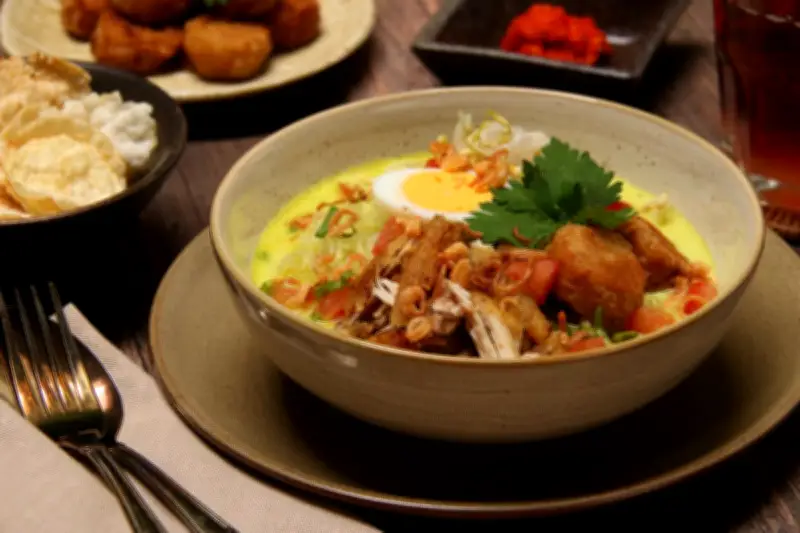 Soto Medan: Kuliner Berkuah Kaya Rempah Khas Sumatra Utara
