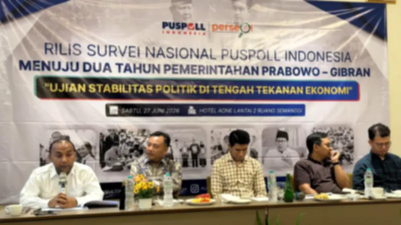 Survei Puspoll: Kepuasan Kinerja Prabowo 64,8%, Keyakinan Masa Depan Turun Drastis