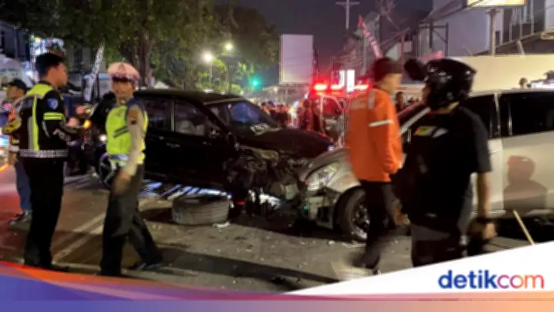 Tabrakan Beruntun di Semarang: Pengemudi Hyundai Kabur