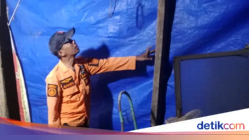 Tembok Rumah di Bogor Jebol Diterjang Angin Kencang, 2 Jiwa Terdampak