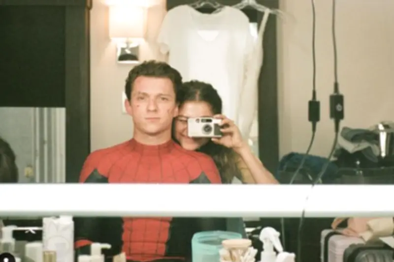 Tom Holland Tunda Spider-Man Demi Film Baru Christopher Nolan