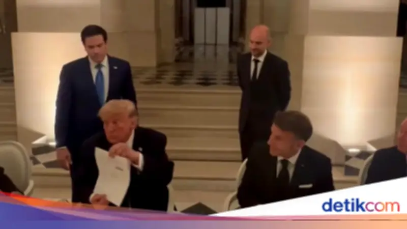 Trump Teken MoU Damai dengan Iran di Istana Versailles Disaksikan Macron