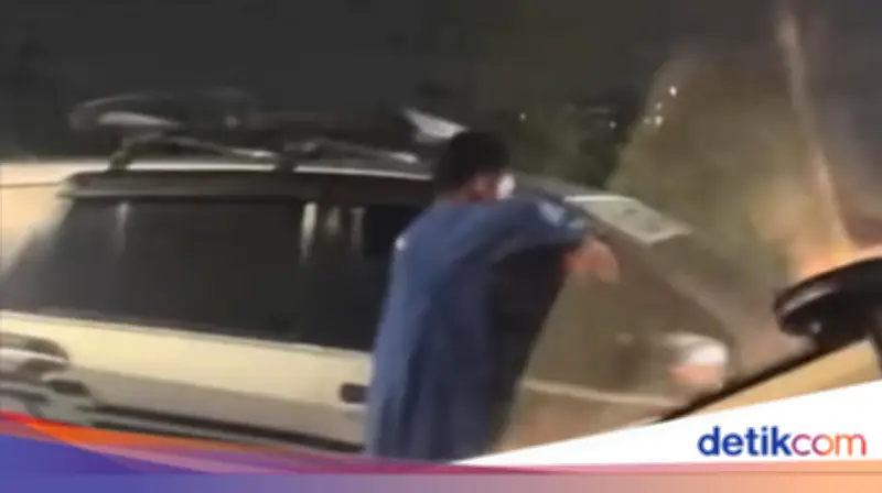Viral Pemobil di Jakbar Dipalak, 10 Orang 'Pak Ogah' Ditindak