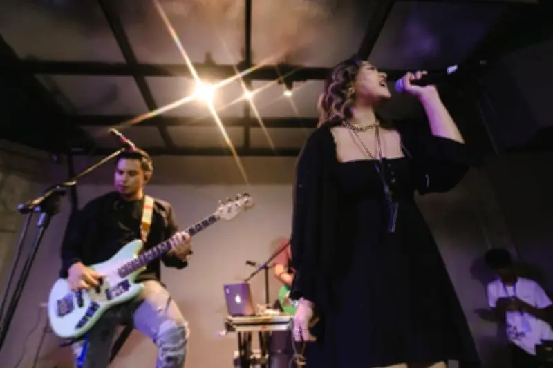 Vokalis OKAAY Nicky Kay Mundur Setelah Lima Tahun