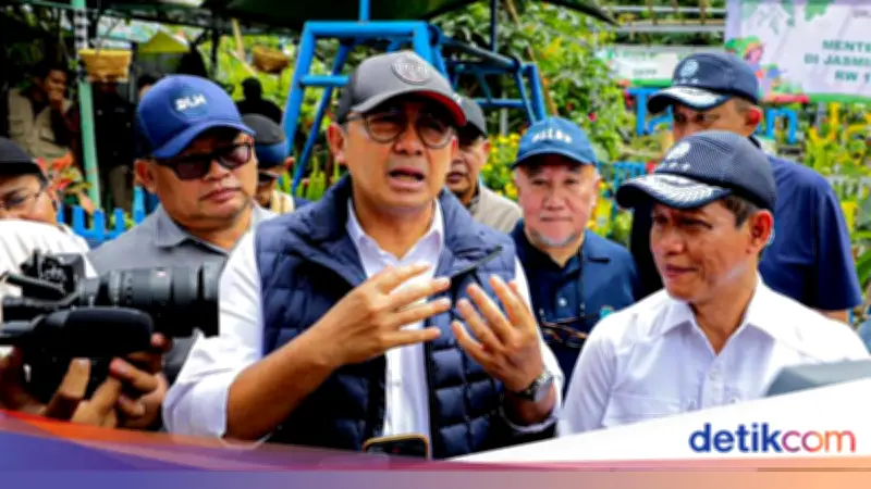 Walkot Bandung Minta Pemprov Tetapkan Darurat Sampah Usai Libur Panjang