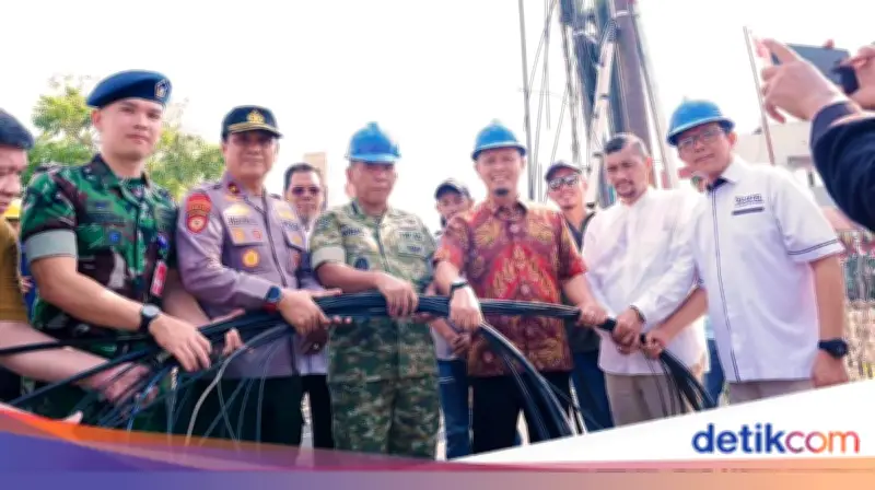 Walkot Pekanbaru Tertibkan Kabel Fiber Optik Semrawut Ganggu Estetika Kota