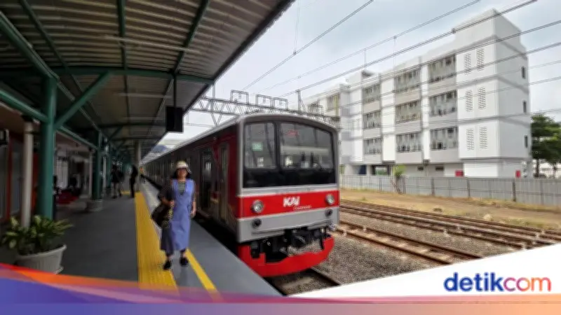 Warga Depok Senang Akses KRL ke JIS Mudahkan Nonton Persija