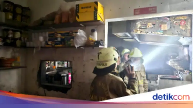 Warkop Polim Milik Gofar Hilman di Jaksel Kebakaran, Kerugian Rp10 Juta