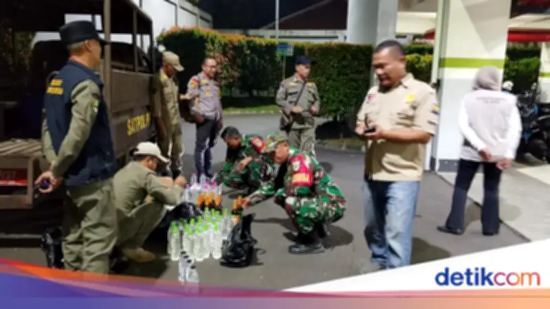 Warung Miras Berkedok Sembako di Bogor Digerebek, 110 Botol Disita