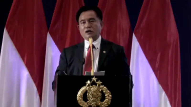 Yusril: Tak Ada Lagi Jalur Cepat Izin Tinggal WNA, Praktik Pungli Dihapus