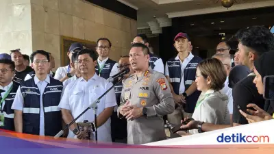 29 Petugas Terluka Akibat Ricuh Eksekusi Hotel Sultan