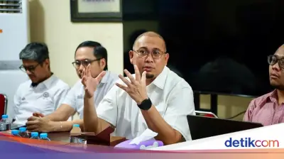Andre Rosiade Satukan Elemen Semen Padang FC, Target Juara Liga 2 dan Promosi ke Liga 1