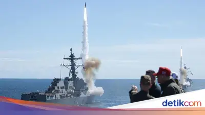 AS Tembak Rudal ke Kapal Pelanggar Blokade Pelabuhan Iran