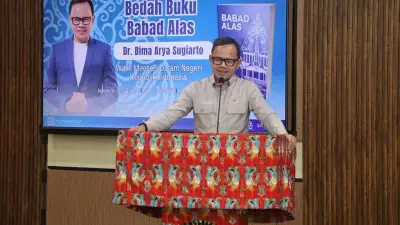 Bima Arya Beri Pembekalan Tiga Fondasi Kepemimpinan ke Praja IPDN Papua
