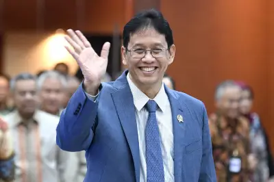 Hoaks! Prabowo Tidak Pecat Menkeu Purbaya di Tengah Rupiah Melemah