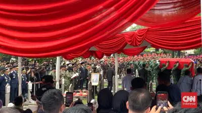 Jenazah Ryamizard Ryacudu Dimakamkan di TMP Kalibata
