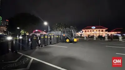 KontraS Surabaya: Belasan Massa Aksi Ditangkap, Dasar Hukum Belum Jelas