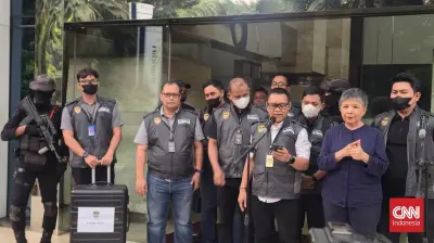Kortas Tipikor Sita Dokumen dan Barang Bukti Elektronik dari Kantor Wika