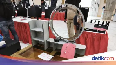Mantan Artis Fabiola Elizabeth Jadi Korban Scammer Lewat VC, Meja Rias Jadi Bukti
