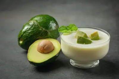 Optimalkan Manfaat Alpukat dengan 6 Makanan Ini, Kata Ahli Gizi