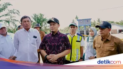 Pemkot Pekanbaru Gratiskan Biaya di 23 SMP Swasta dan 15 MTs