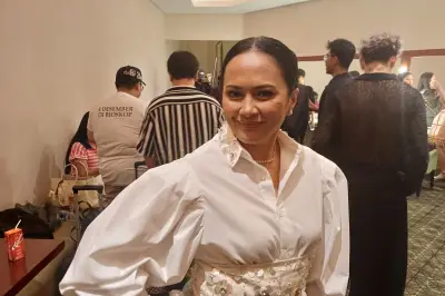 Sarah Sechan Bantah Kunyah Permen Saat Bawakan Acara, Ungkap Rahang Geser