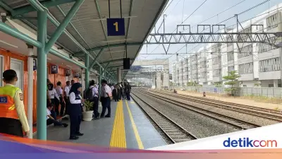 Stasiun KRL JIS Resmi Beroperasi, Peron Akan Ditambah 2027