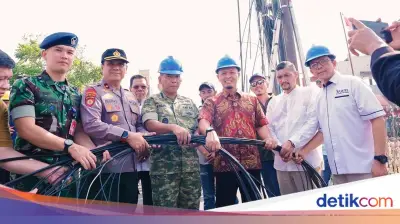 Walkot Pekanbaru Tertibkan Kabel Fiber Optik Semrawut Ganggu Estetika Kota