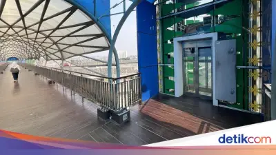 Warga Minta Lift JPO Lenteng Agung Segera Diperbaiki, Banyak Dipakai Lansia