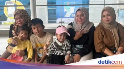 Warga Tangsel Senang Naik MRT-TransJ Tarif Rp 1 saat HUT Jakarta