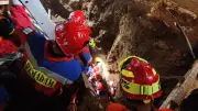 Balita Meninggal Usai Terjebak 4 Jam di Lubang Proyek Tebet