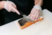 Cara Menyimpan Salmon yang Benar agar Kualitas Tetap Terjaga