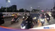 Demo Mahasiswa di Depan DPR Bubar, Lalu Lintas Kembali Normal