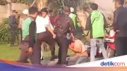 Detik-detik Maling Motor di Bogor Terjebak di Jalan Buntu, Dikeroyok Massa
