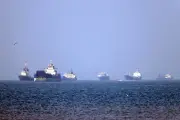 IMO Evakuasi 11.000 Pelaut Terdampar di Selat Hormuz
