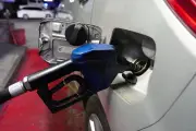 Jangan Asal Isi BBM, Begini Cara Pilih Bensin Sesuai Mesin Mobil