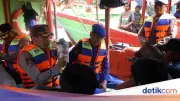 Kapolres Kepulauan Seribu Pimpin Patroli Laut Jaga Jakarta on The Spot