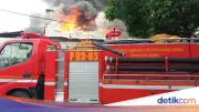 Kebakaran Rumah di Kemayoran, 18 Damkar Dikerahkan ke TKP