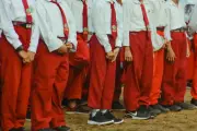 Krisis Siswa Baru 2026: Ribuan Kursi SD Negeri Kosong