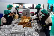 MBG dan Khittah Pendidikan: Separuh Anggaran Fungsi Pendidikan untuk Makan Siang Gratis