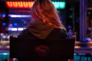 Milly Alcock Pakai Jubah Asli Superman Christopher Reeve di Film Supergirl
