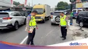 Mobil Toyota Rush Lawan Arah Tewaskan Pemotor di Depok