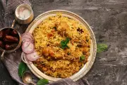 Pelanggan Menang Gugatan karena Lalat di Biryani, Dapat 10 Porsi Gratis