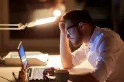 Peneliti Singapura Temukan Pekerja Shift Malam Alami Penyusutan Otak