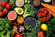 Penelitian: Lima Porsi Buah dan Sayur Belum Cukup untuk Jantung Sehat